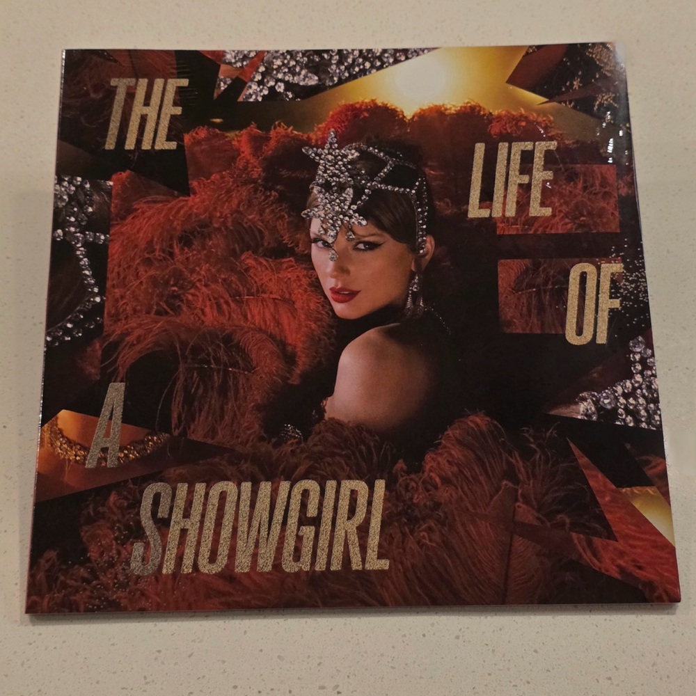 Taylor Swift- The Life of a Showgirl: The Tiny Bubble in Champagne Edition